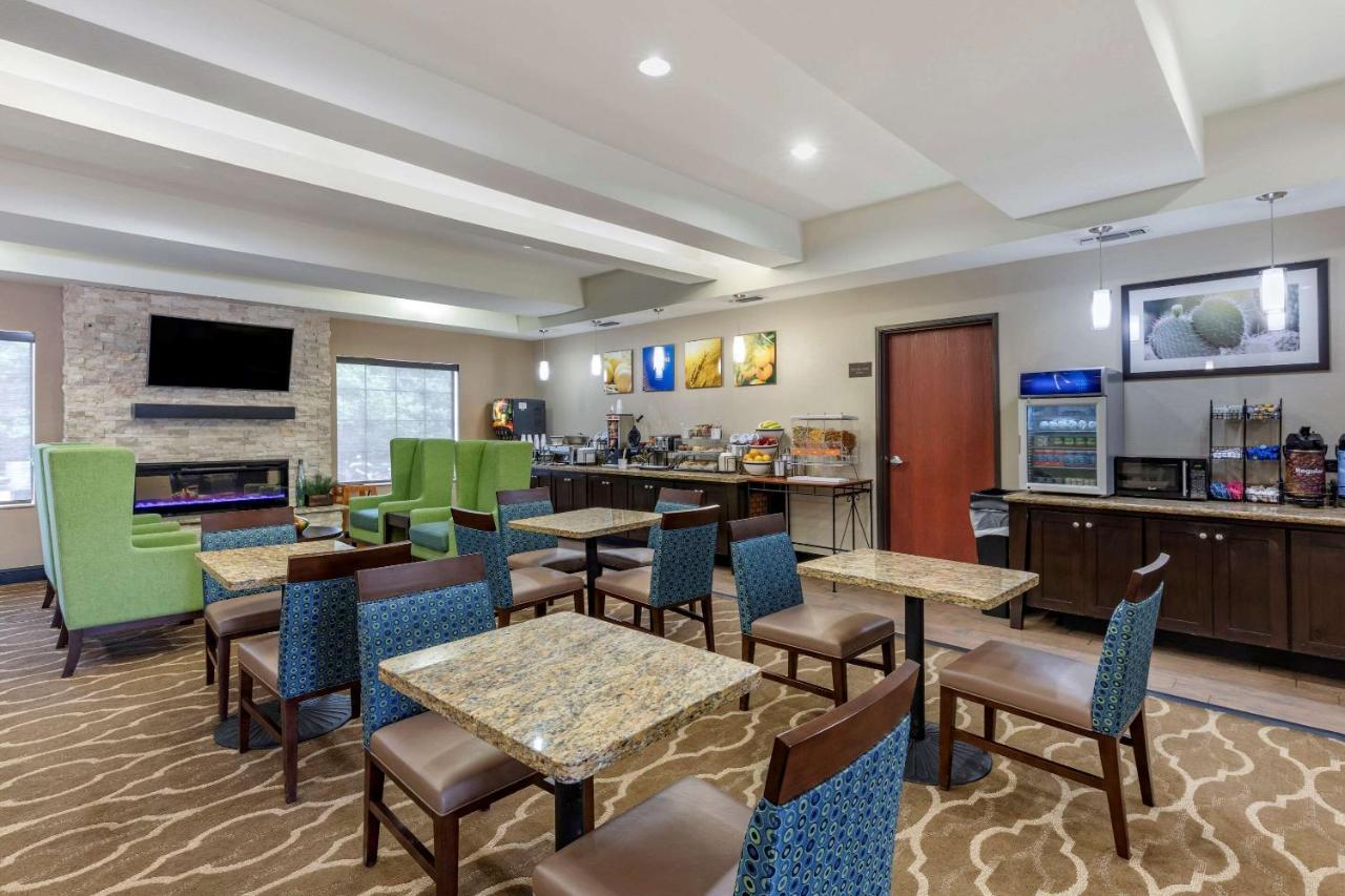 Comfort Inn & Suites Париж Екстериор снимка