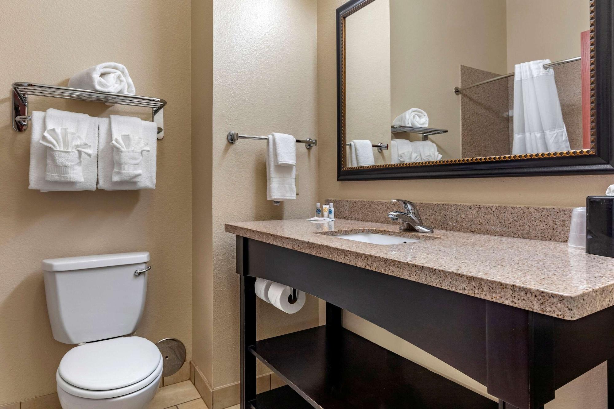Comfort Inn & Suites Париж Екстериор снимка